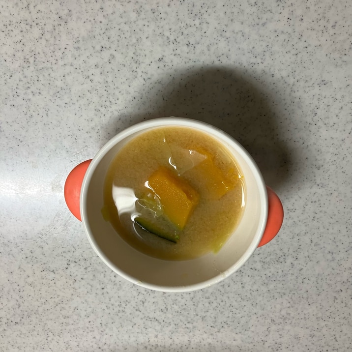 かぼちゃとキャベツのみそ汁